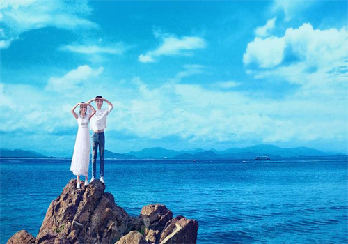 蔚蓝海岸婚纱摄影