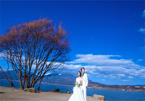 蔚蓝海岸婚纱摄影