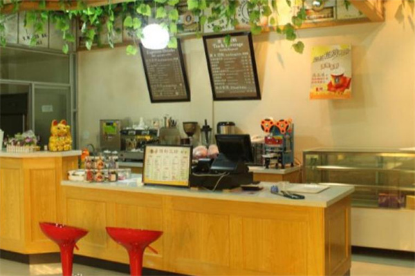 开优果颐奶茶店