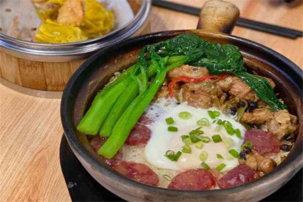 添如意煲仔饭加盟