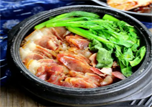 三心煲仔饭