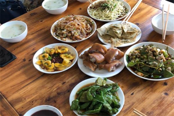 鸿运楼稀饭庄加盟
