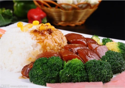 一亩田煲仔饭