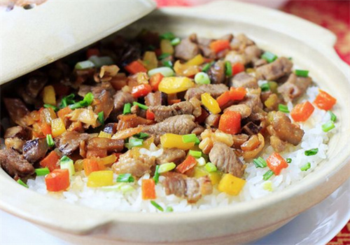 小果煲仔饭