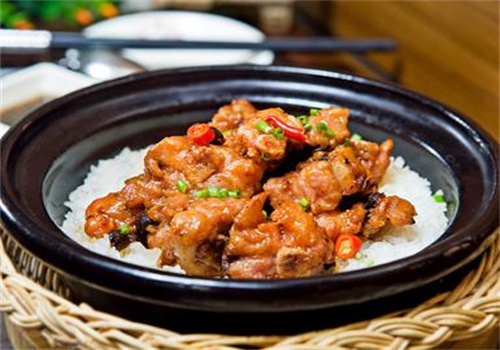 沈家煲仔饭