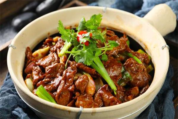 张阿记煲仔饭加盟