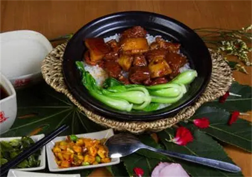 书华港式煲仔饭