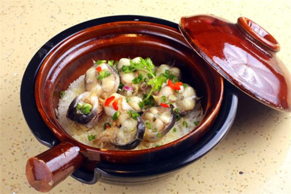 麦多家煲仔饭