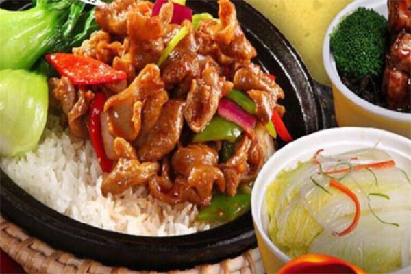 裕香煲仔饭加盟