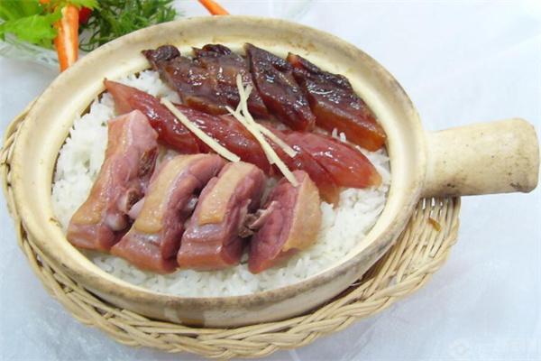 美味园煲仔饭加盟