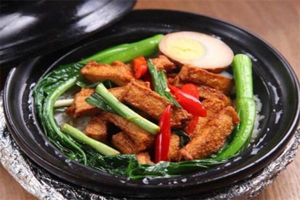 德玛西亚煲仔饭