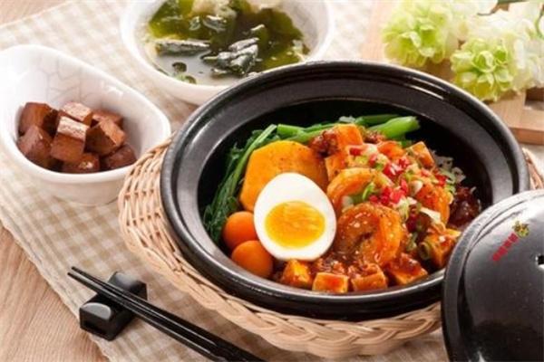 美味园煲仔饭加盟