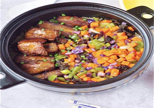 煲小福特色煲仔饭