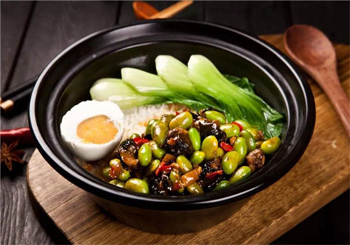 源乡美食煲仔饭