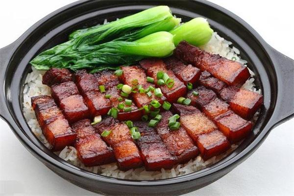 金谷仓煲仔饭加盟