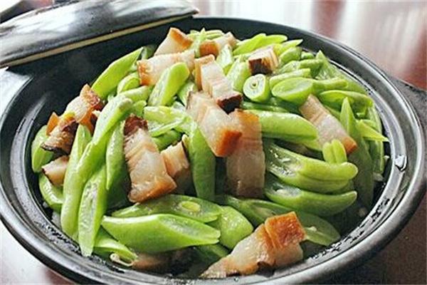 东兴煲仔饭加盟