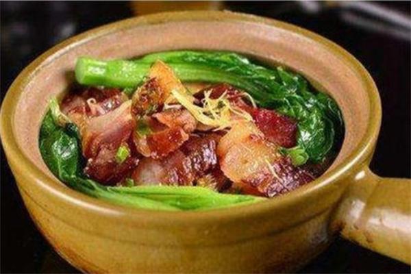 倾心煲仔饭