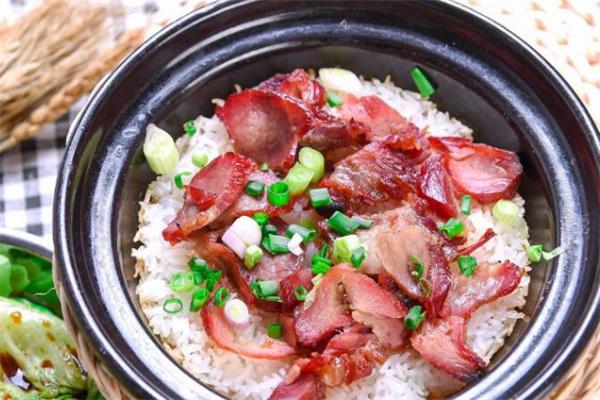 金谷仓煲仔饭加盟