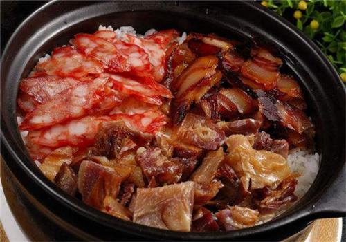 欣欣煲仔饭