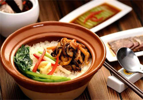 粤王广式煲仔饭