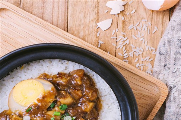 粤湘煲仔饭加盟
