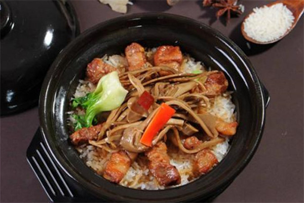 天艺煲仔饭加盟