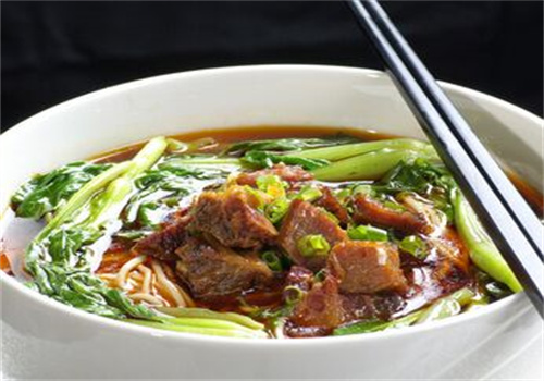 阿城牛货牛卤粉面馆