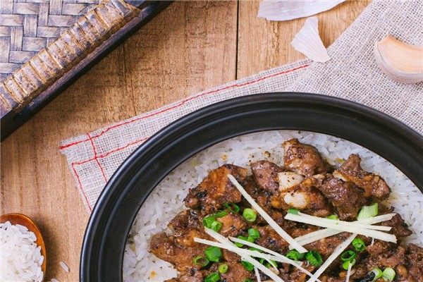 湘怀煲仔饭加盟