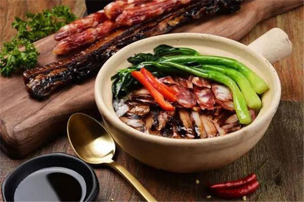 潮新煲仔饭加盟