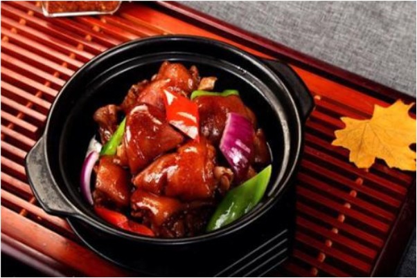 源香煲仔饭加盟