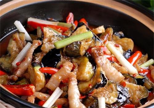 阿蓝煲仔饭
