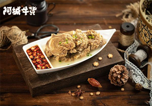 阿城牛货牛卤粉面馆
