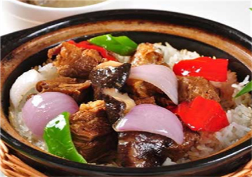 阿蓝煲仔饭