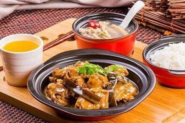珍味坊煲仔饭加盟