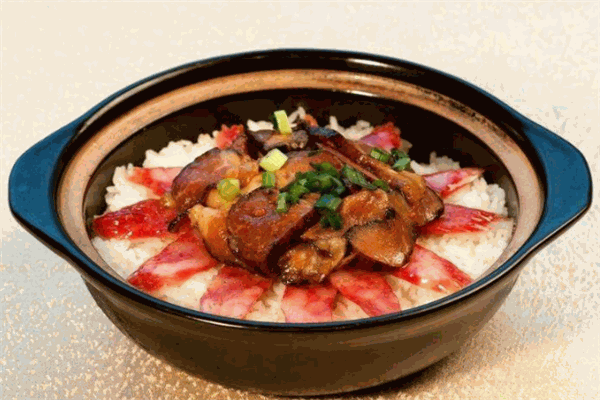 狼外婆煲仔饭加盟