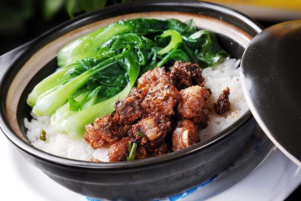 仙慕来功夫煲仔饭加盟