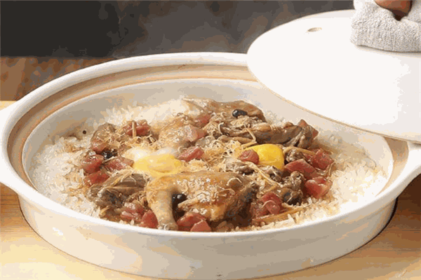 百味港式煲仔饭加盟