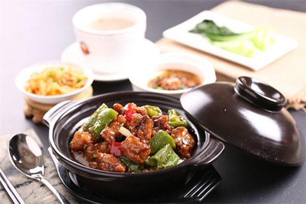 一加一煲仔饭