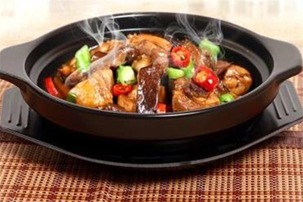 黄特家广式煲仔饭加盟