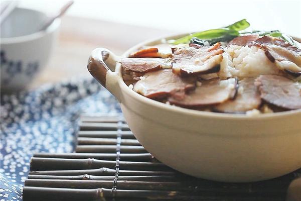 蔡小碗煲仔饭加盟