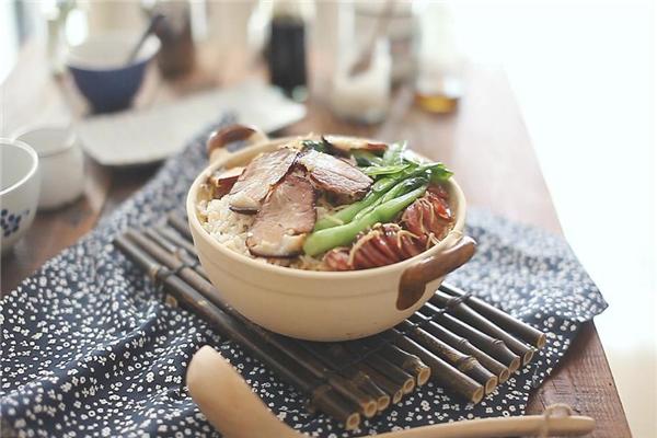 蔡小碗煲仔饭加盟
