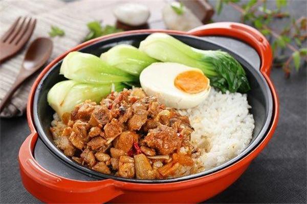 霞霞全味煲仔饭