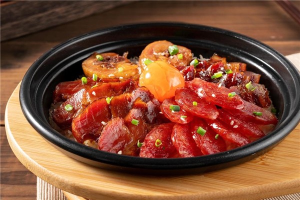 百味蒸饭煲仔饭加盟