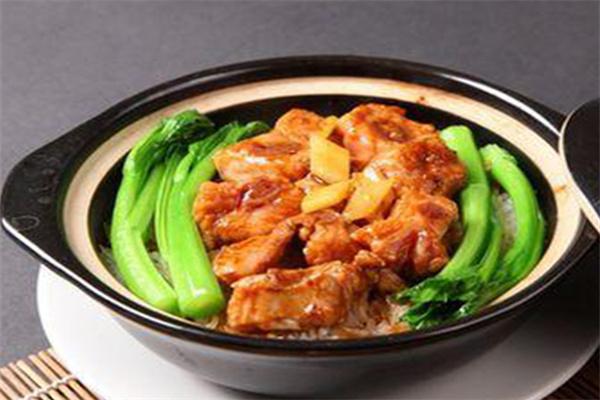 岩石港式煲仔饭