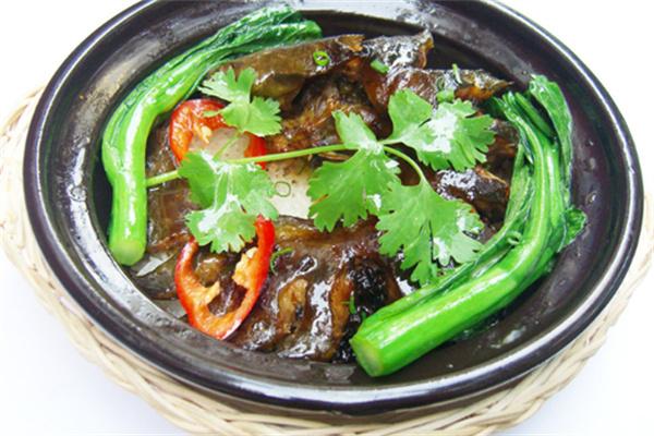 味臻粤煲仔饭