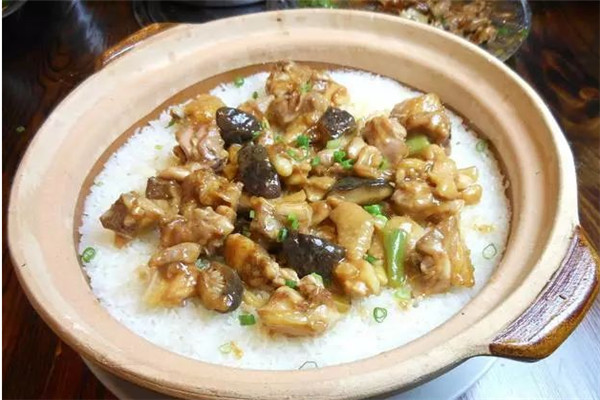 峰味屋煲仔饭加盟