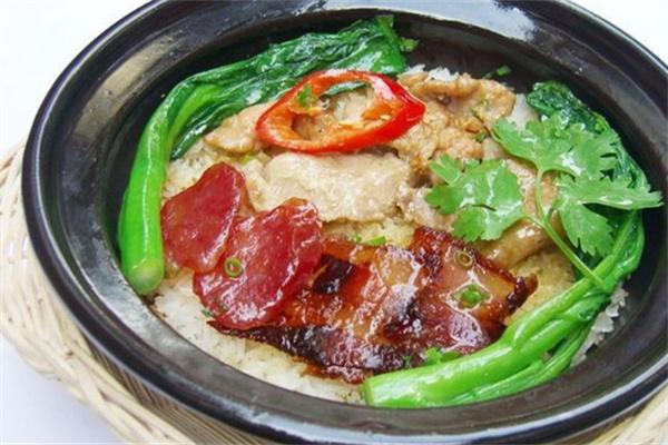 满顺达广式烧腊煲仔饭