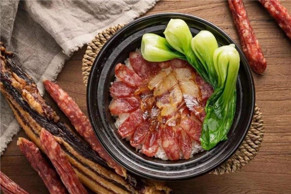 珍爱精品煲仔饭加盟