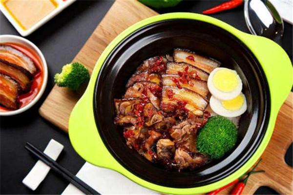 松瑜快餐煲仔饭加盟