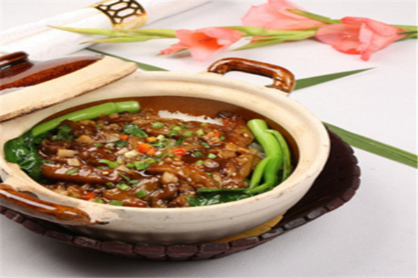 锅爸煲仔饭